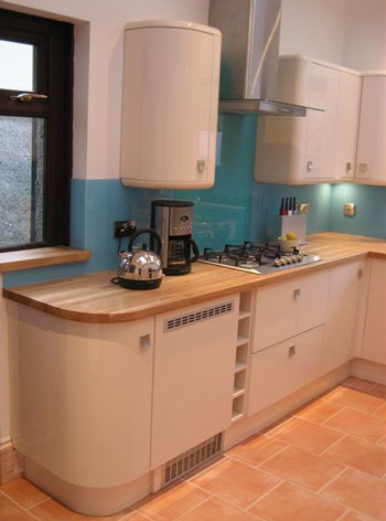kitchen storage hob and extractor fan